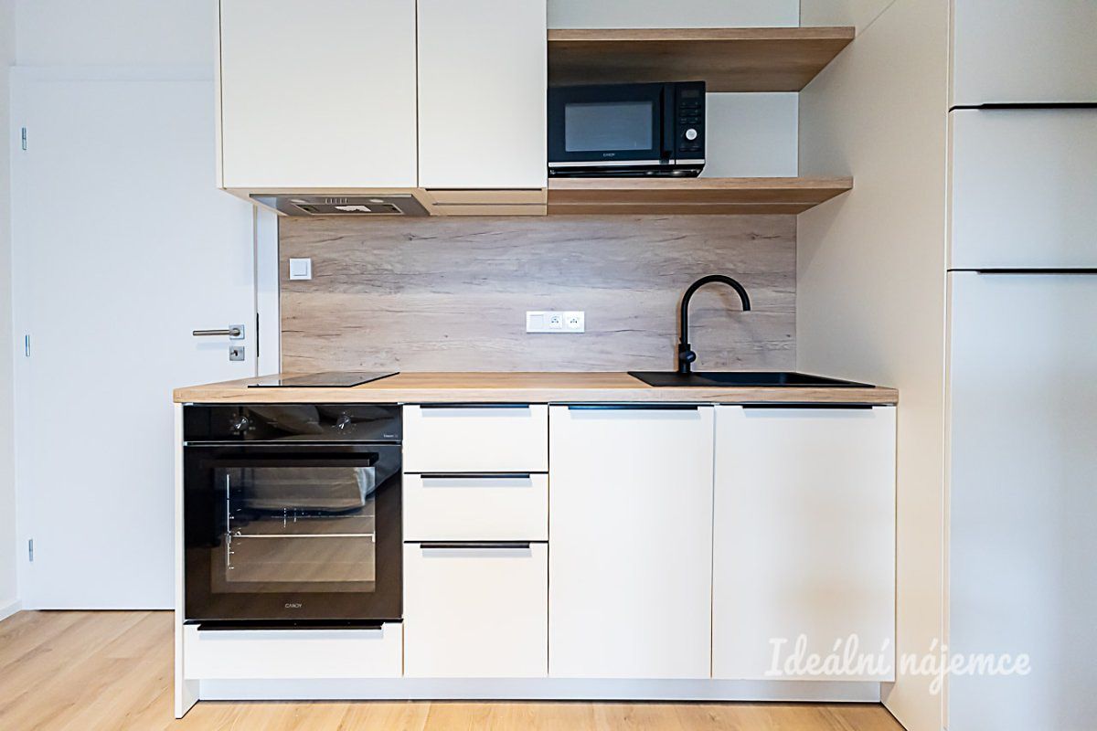 Pronájem bytu 1+kk 29 m²