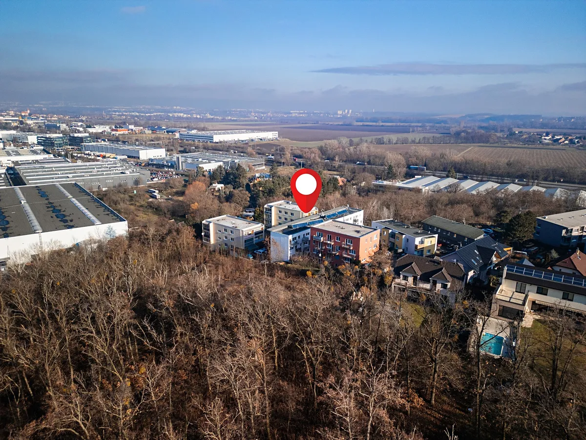 Pronájem bytu 2+kk 50 m² — fotografie 13