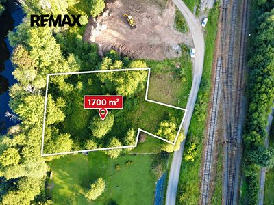 Prodej stavebního pozemku 1700 m²