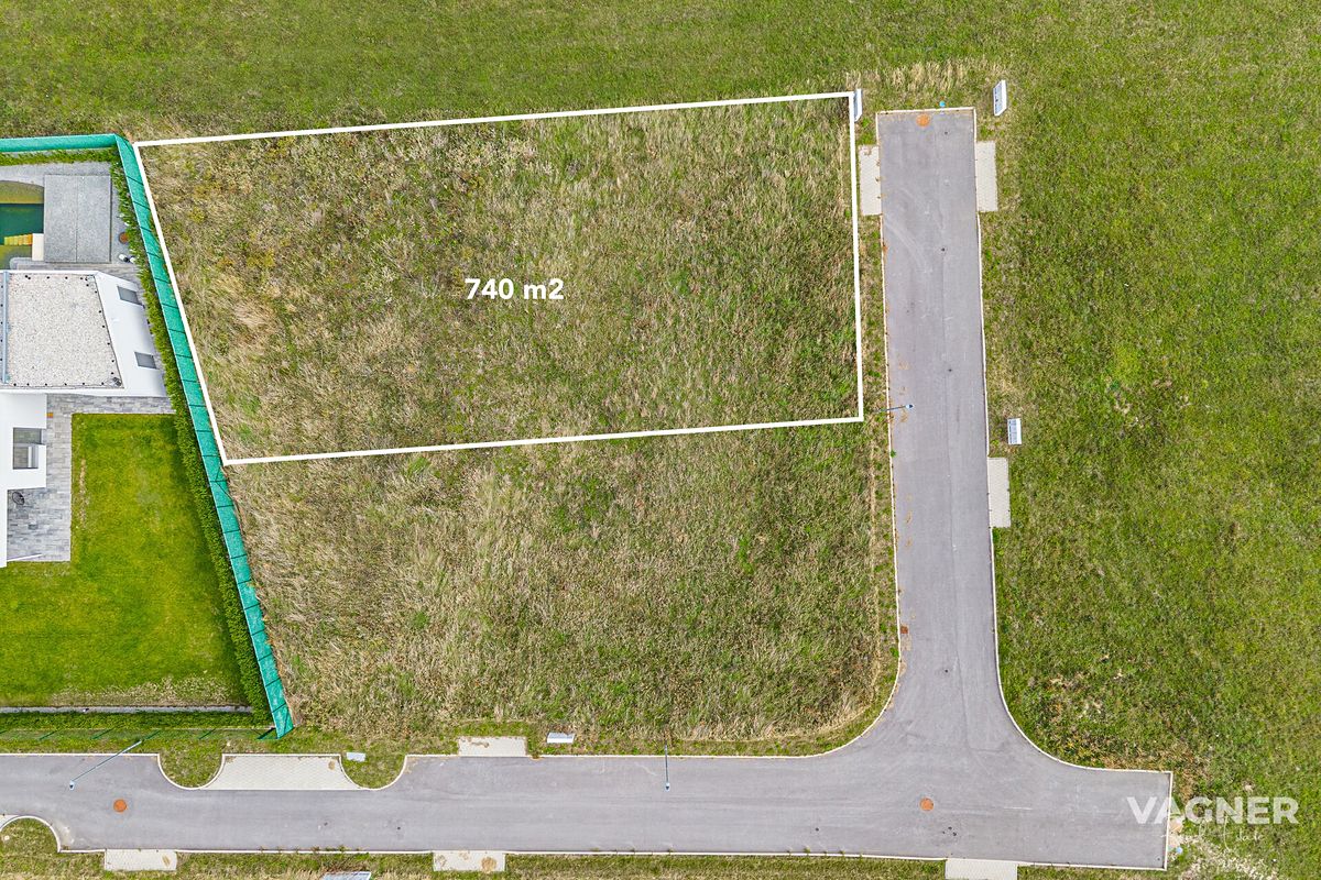 Prodej stavebního pozemku 740 m²