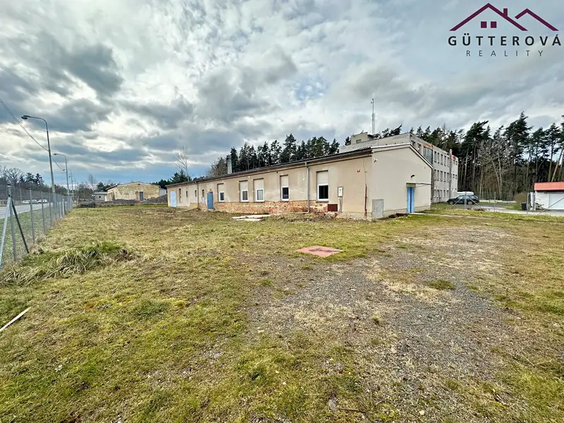 Pronájem skladového prostoru 200 m², Neuměř – náhled fotky 1