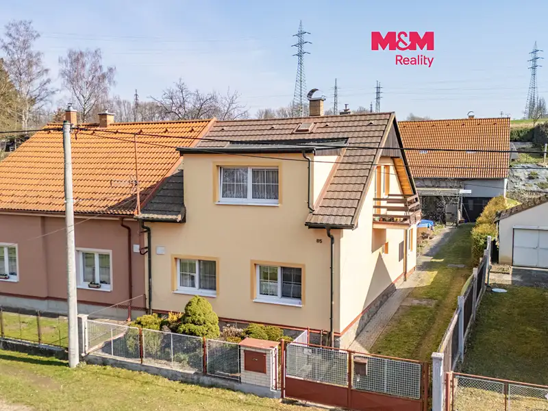 Prodej rodinného domu 150 m², pozemek 535 m², Kamenný Újezd – náhled fotky 1