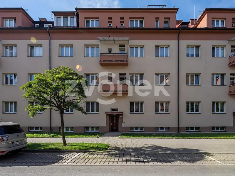 Prodej bytu 2+kk 38 m², Vsetín – náhled fotky 1