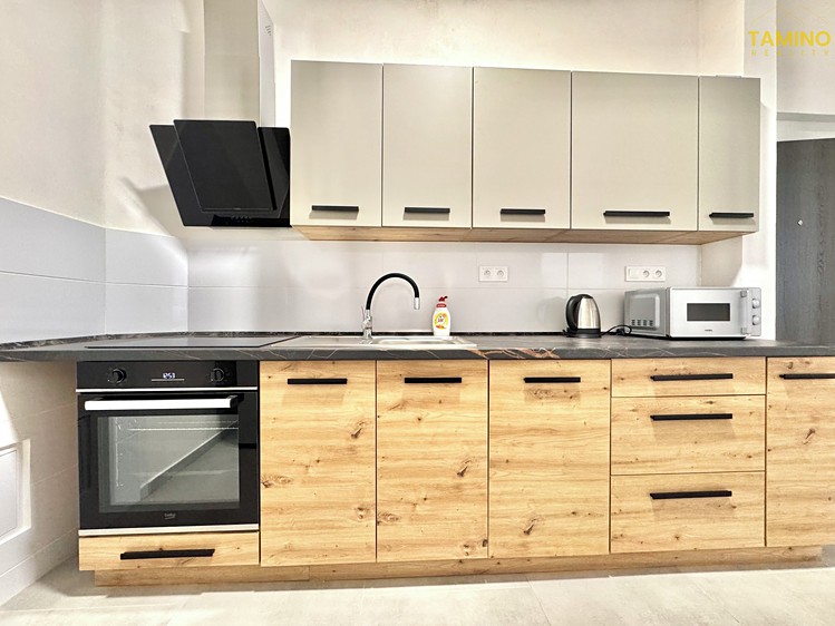 Pronájem bytu 2+1, 63 m² (2 z 10)