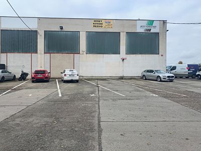 Pronájem komerčního pozemku 400 m²