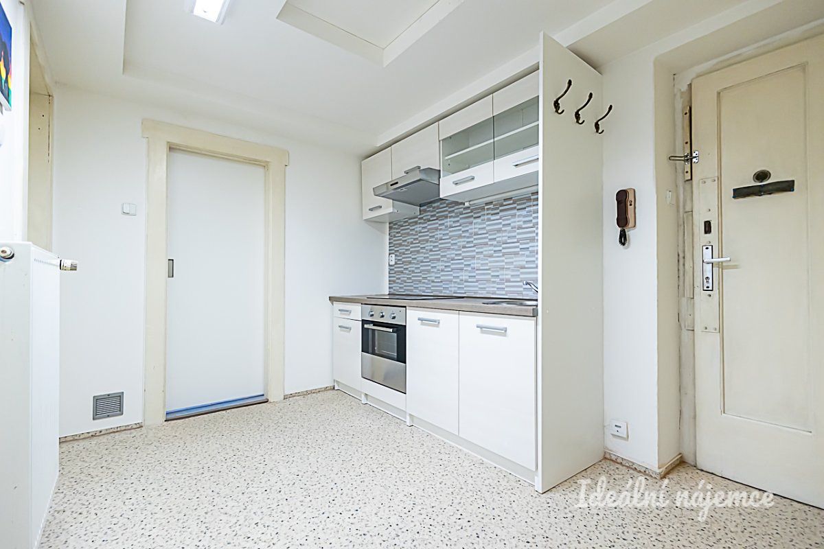Pronájem bytu 2+kk 49 m² – fotografie 3