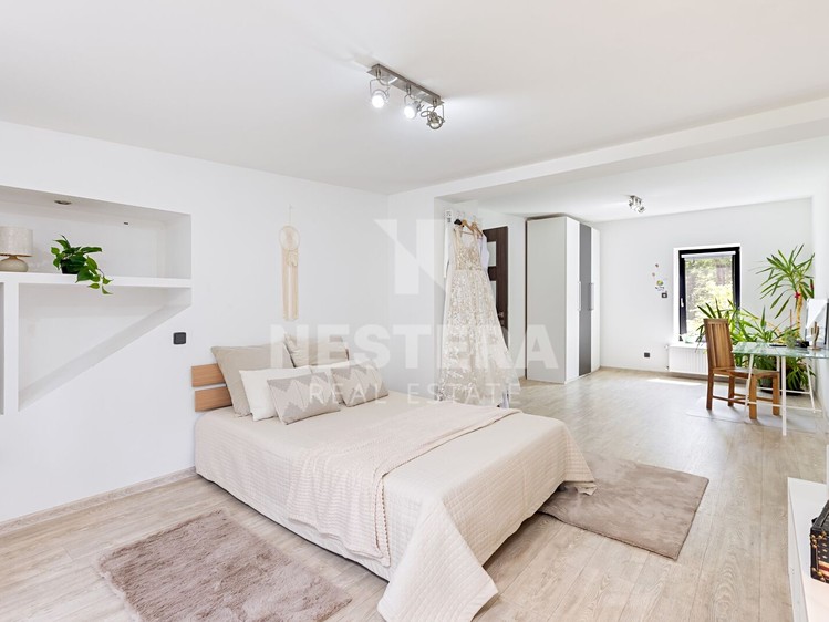 Будинок на продаж, 341 м² (12 з 37)