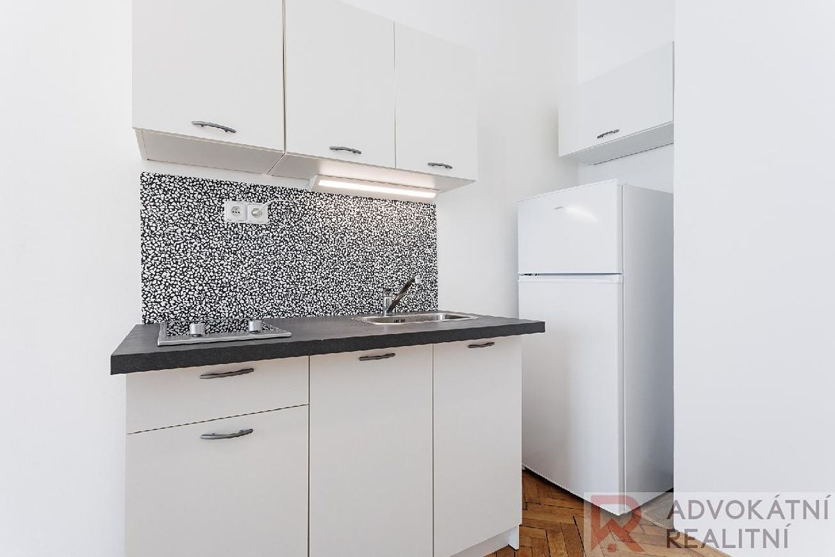 Pronájem bytu 1+kk 26 m² – fotografie 5