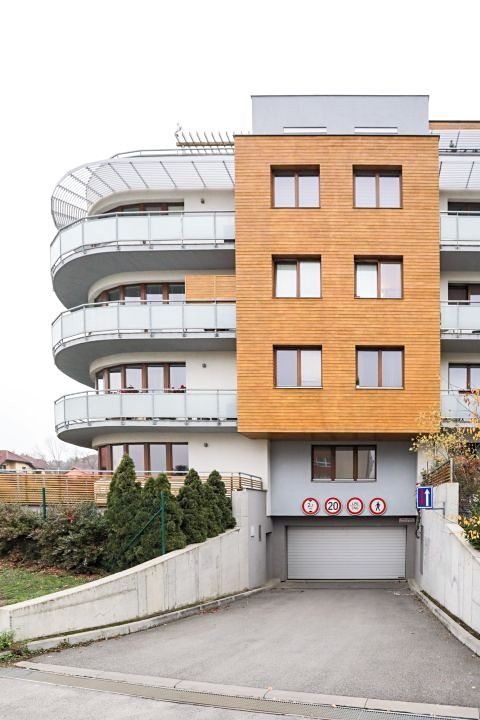 Pronájem bytu 3+kk 82 m² – fotografie 3
