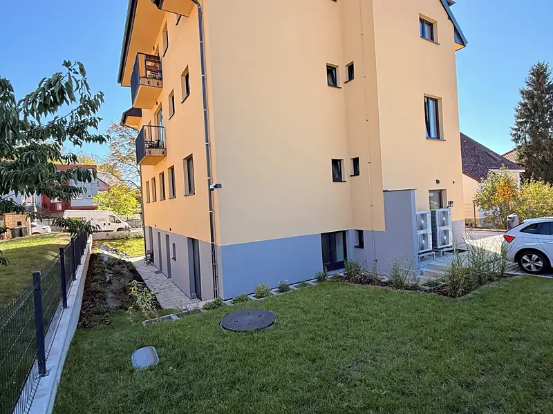 Pronájem bytu 3+kk 60 m², Klatovy – náhled fotky 2