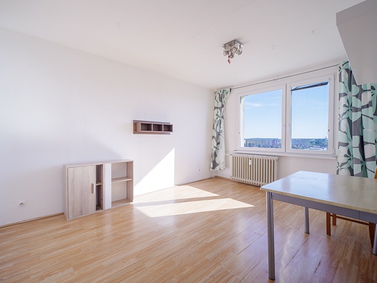 Prodej bytu 2+1, 54 m² (3 z 8)
