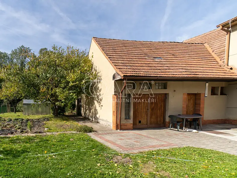 Pronájem rodinného domu 250 m², pozemek 520 m², Slatiňany – náhled fotky 2