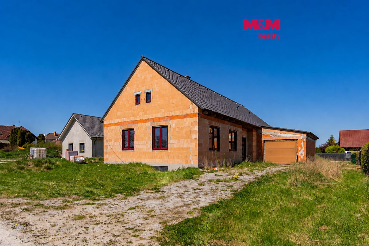 Prodej rodinného domu 168 m², pozemek 1144 m², Domanín – fotka 1 z 3