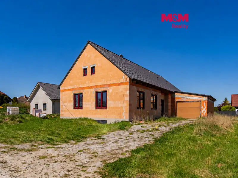Prodej rodinného domu 168 m², pozemek 1144 m², Domanín – náhled fotky 1