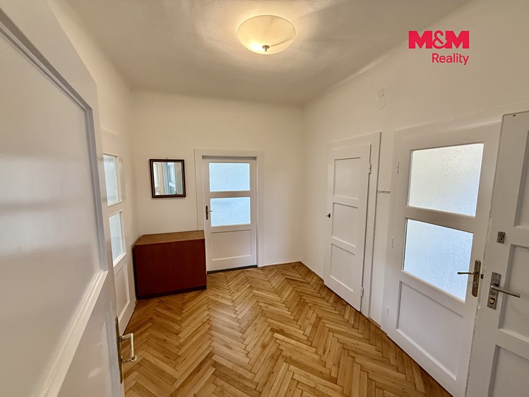 Pronájem bytu 2+1, 82 m² (3 z 12)