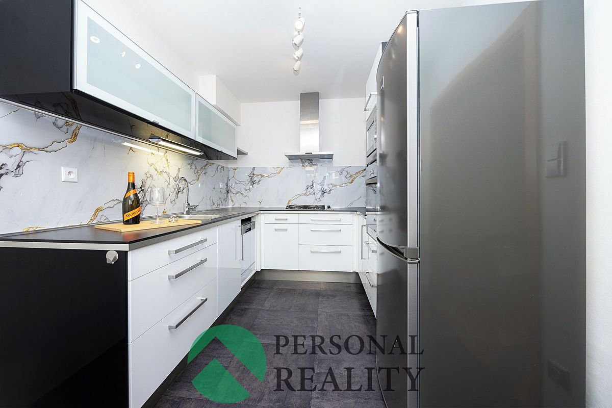 Pronájem bytu 2+kk 58 m² – fotografie 2