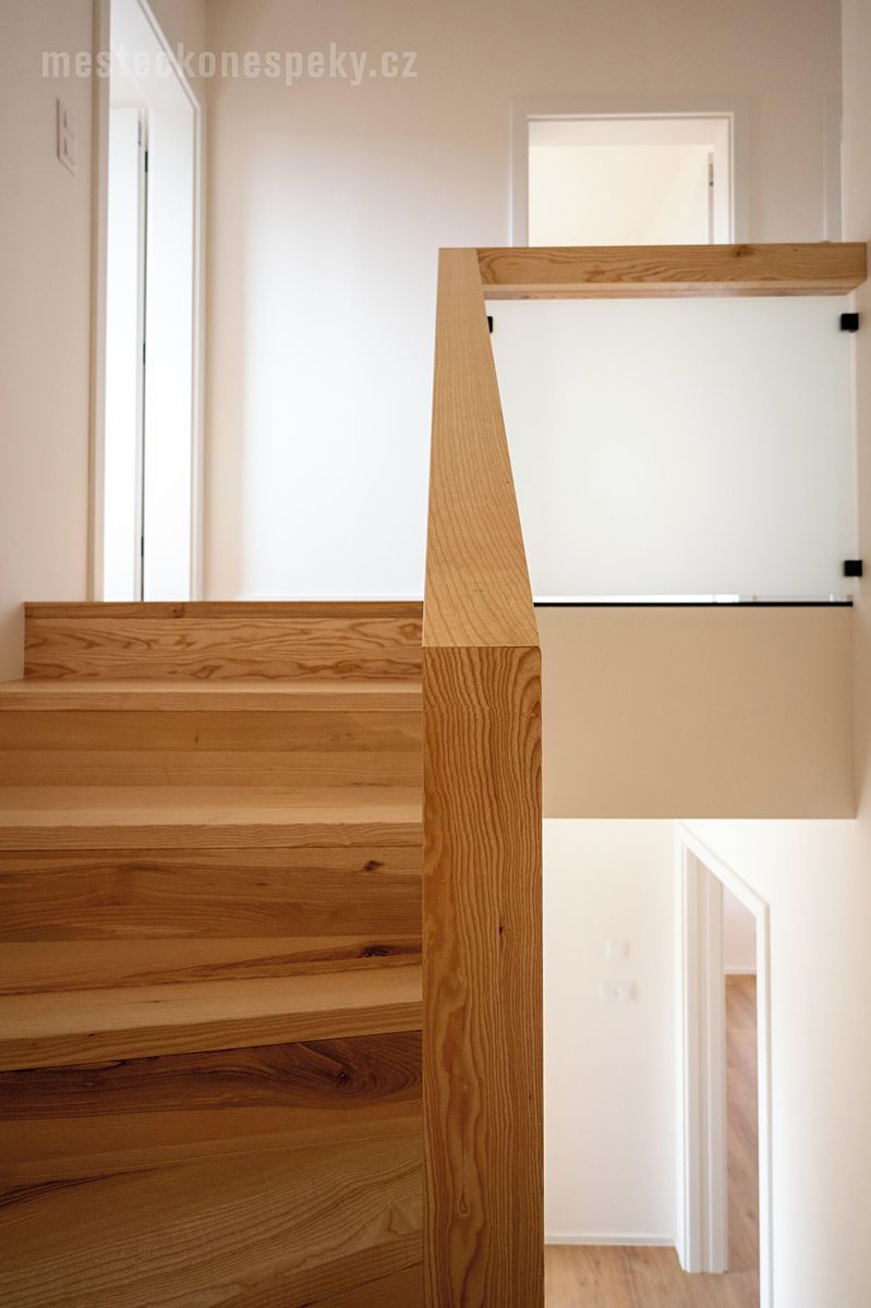 Prodej vícegeneračního domu 236 m², pozemek 551 m² – fotografie 5
