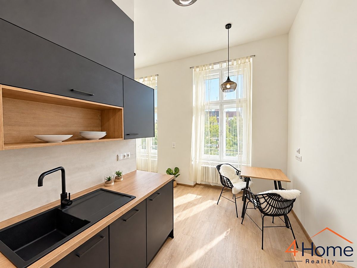 Pronájem bytu 1+kk 30 m²
