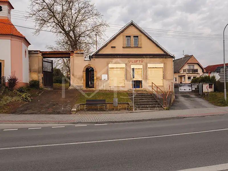Prodej vícegeneračního domu 330 m², pozemek 943 m², Chrást – náhled fotky 2