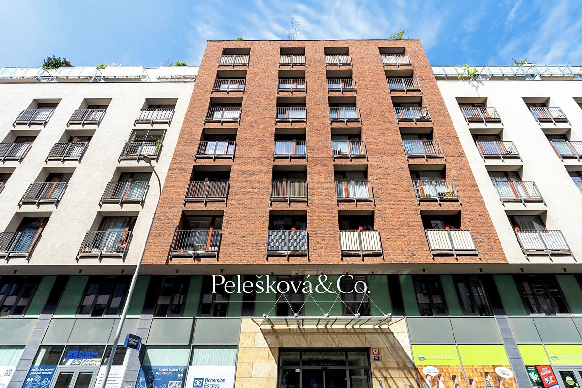 Prodej bytu 2+kk 52 m², Praha – fotka 1 z 3