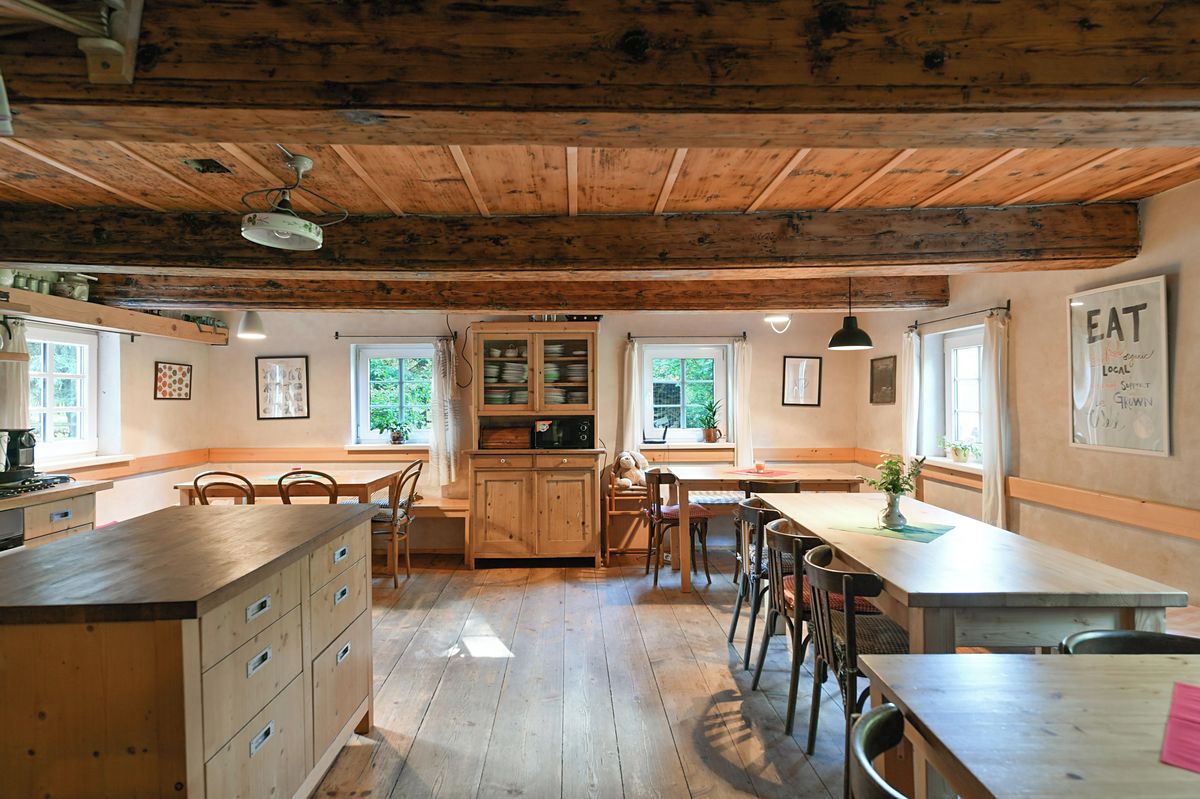 Prodej chaty 180 m², pozemek 1295 m² – fotografie 4