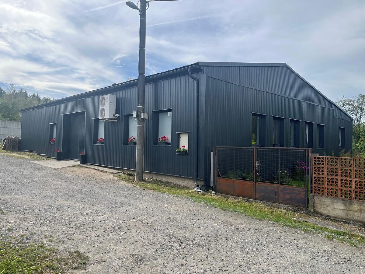 Prodej komerční nemovitosti 300 m² – fotografie 5
