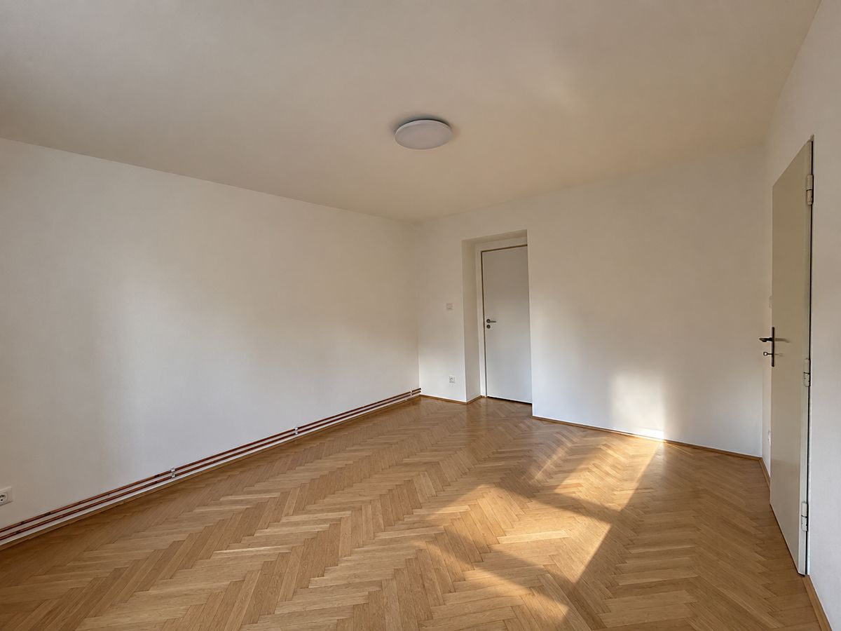 Pronájem bytu 3+1 76 m² – fotografie 5