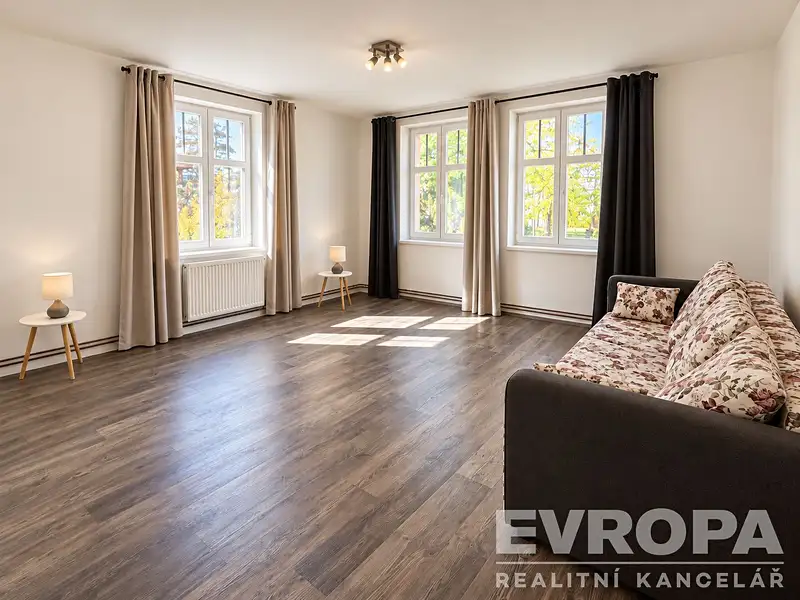 Prodej bytu 2+1 67 m², Nový Bor – náhled fotky 3