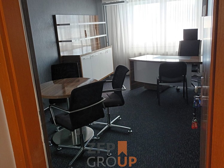 Gewerbefläche zum Kauf, 1.059 m² (2 von 12)