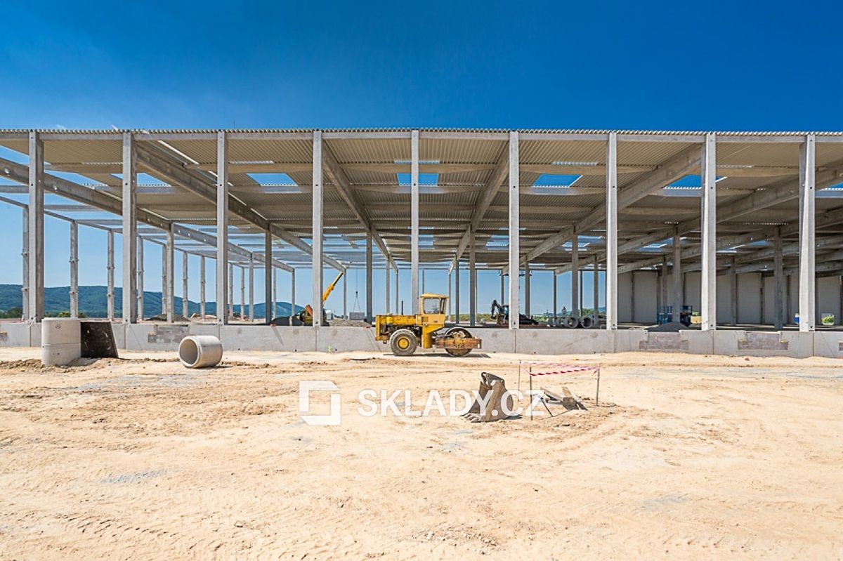 Pronájem skladového prostoru 5000 m² – fotografie 3