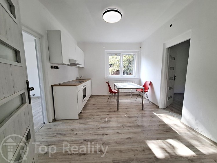Pronájem bytu 2+1, 91 m² (2 z 16)