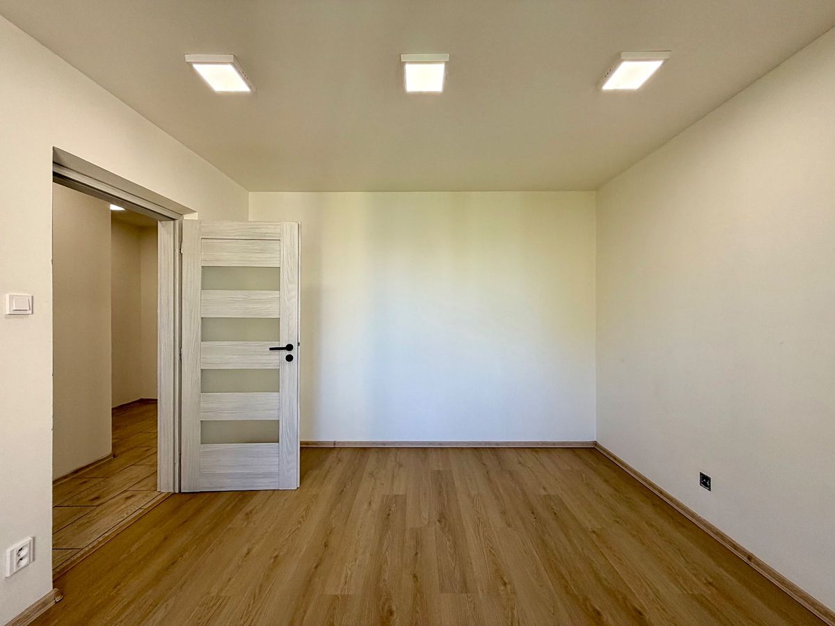 Pronájem bytu 2+1 58 m² – fotografie 2