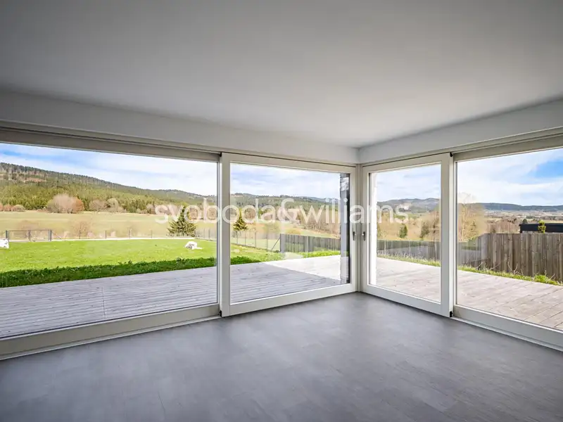 Prodej rodinného domu 233 m², pozemek 2098 m², Volary – náhled fotky 2