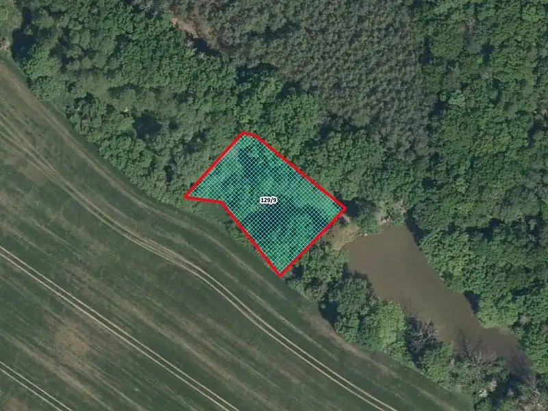 Prodej pozemku 1530 m², Valy – náhled fotky 1