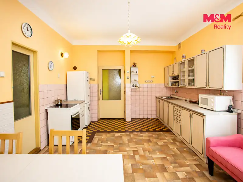 Prodej rodinného domu 150 m², pozemek 1410 m², Telč – náhled fotky 2