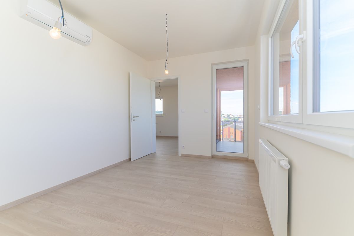 Pronájem bytu 2+kk 51 m² – fotografie 4