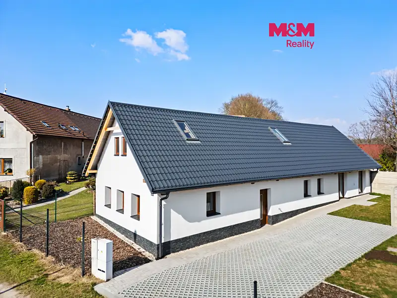 Prodej rodinného domu 104 m², pozemek 520 m², Jeníkovice – náhled fotky 1