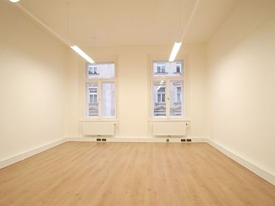 Pronájem kanceláře 92 m²
