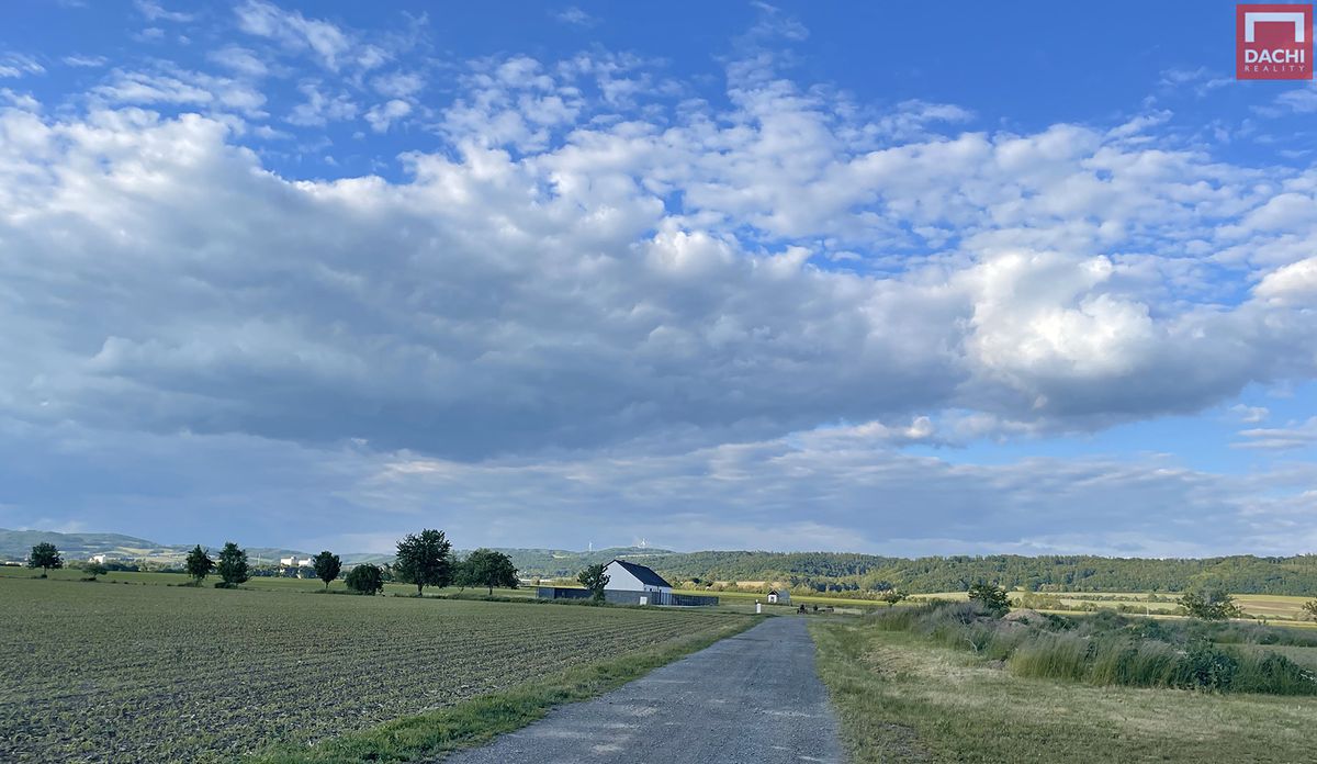 Prodej stavebního pozemku 1607 m² – fotografie 3