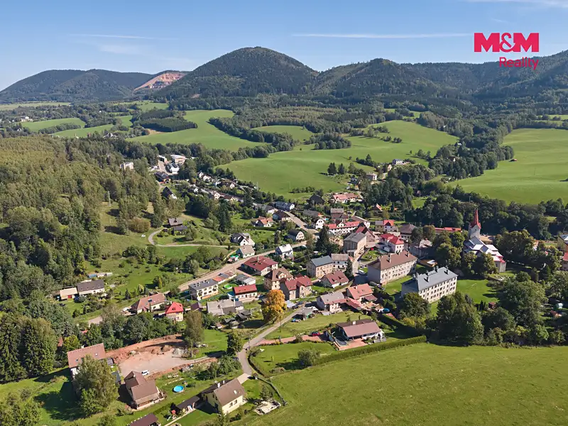 Prodej stavebního pozemku 1093 m², Bernartice – náhled fotky 2