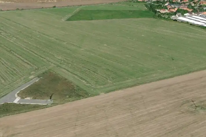 Prodej pozemku 10156 m², Škvorec – náhled fotky 3