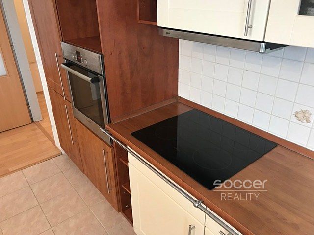 Pronájem bytu 2+kk 63 m² – fotografie 3