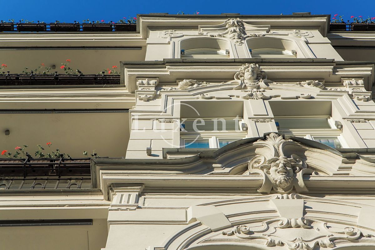 Prodej činžovního domu 1221 m² – fotografie 3