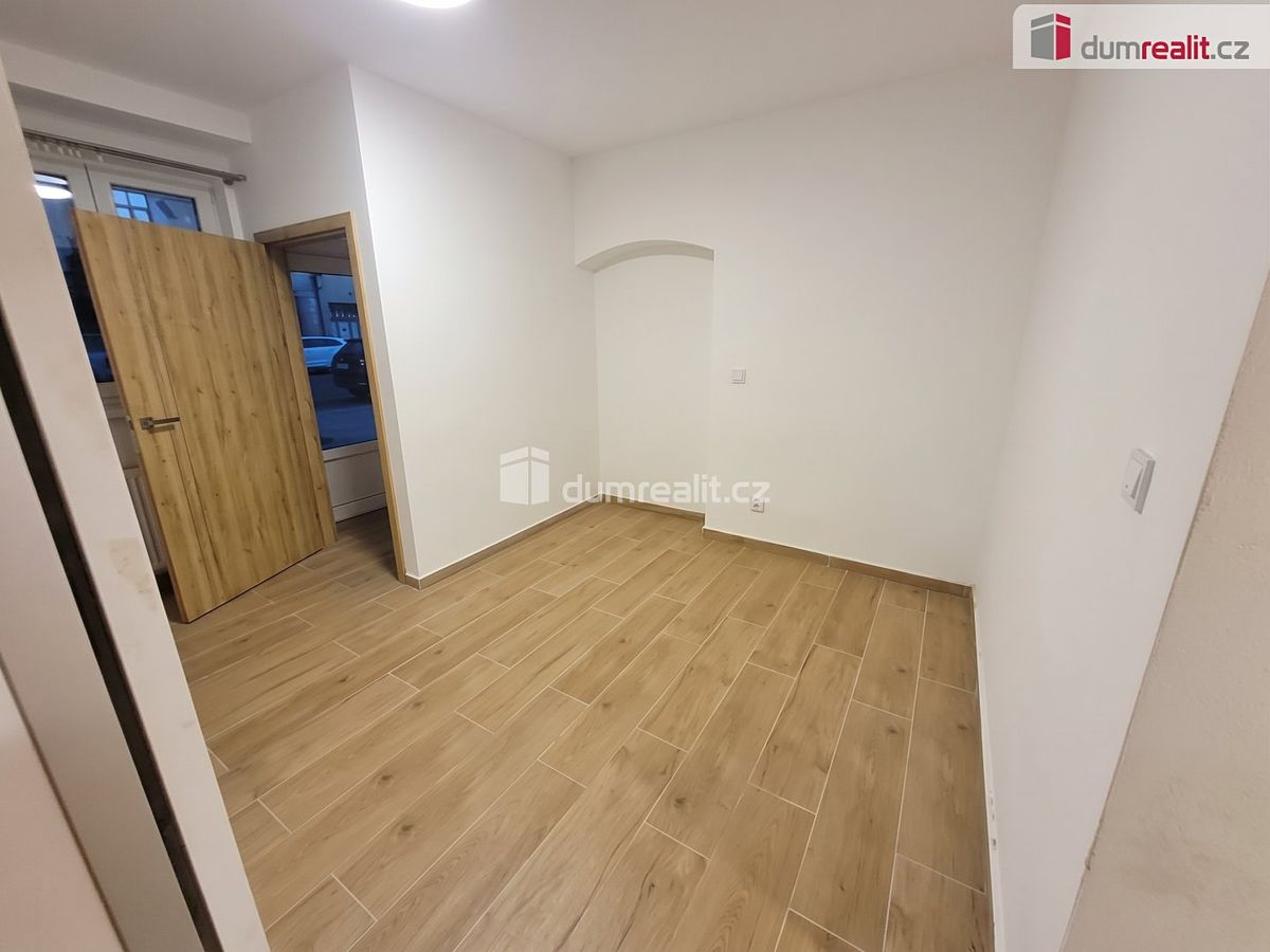 Pronájem bytu 2+kk 39 m² – fotografie 5