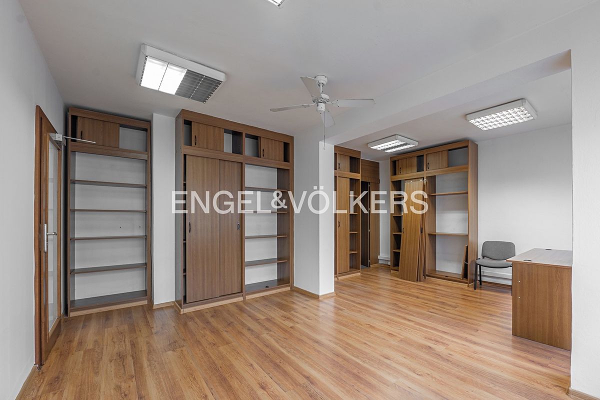 Pronájem kanceláře 40 m² – fotografie 4