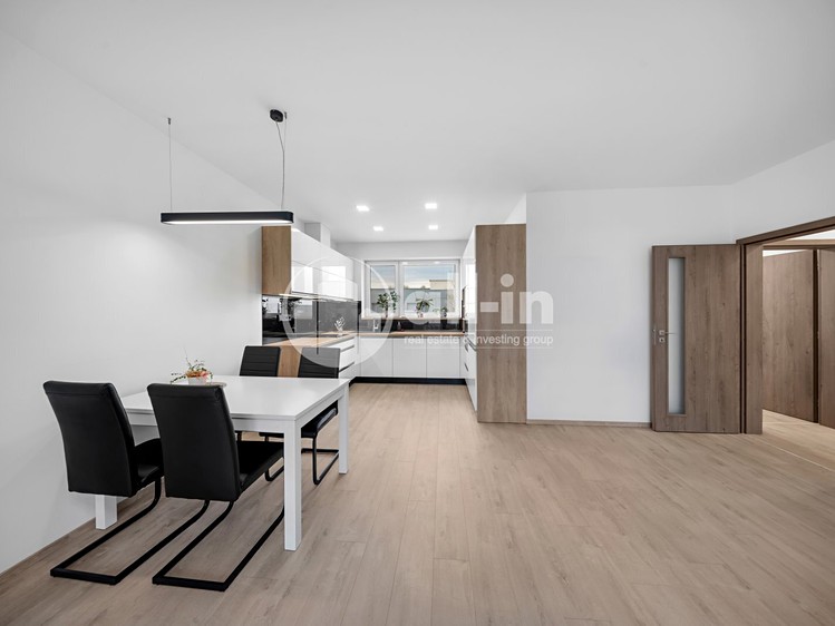 Prodej domu, 145 m² (7 z 32)