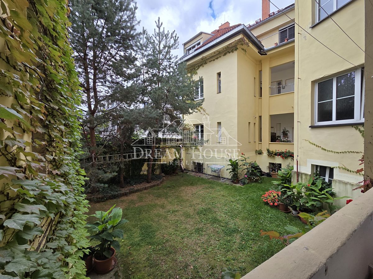 Pronájem bytu 2+kk 40 m²