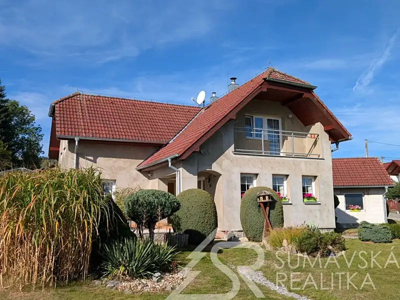 Prodej rodinného domu 121 m², pozemek 1098 m², Vacov – náhled fotky 1