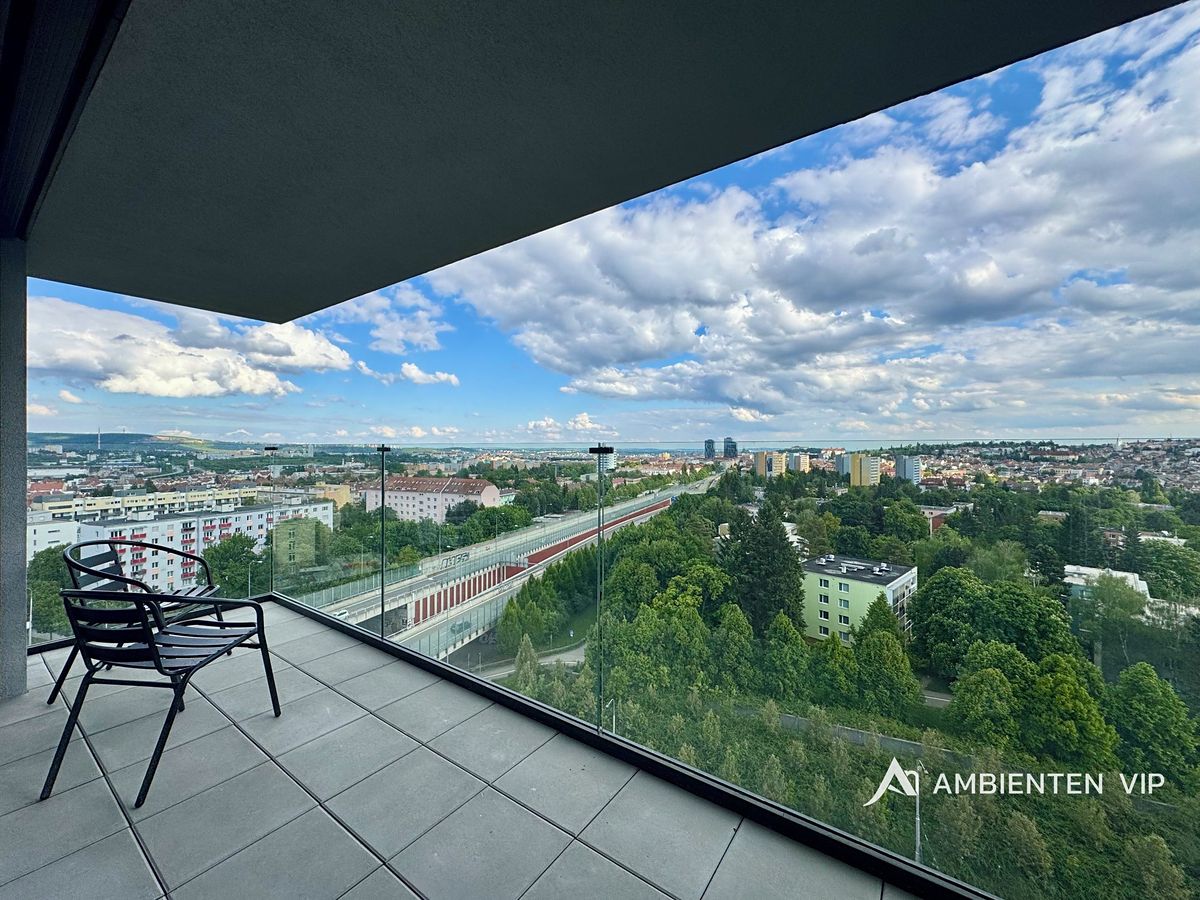 Pronájem bytu 2+kk 48 m² – fotografie 2