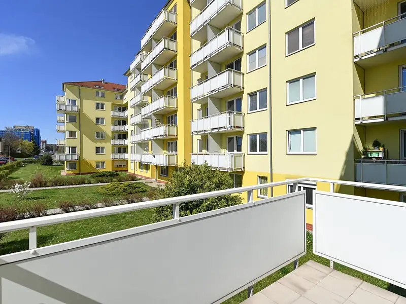 Prodej bytu 4+kk 84 m², Praha – náhled fotky 1